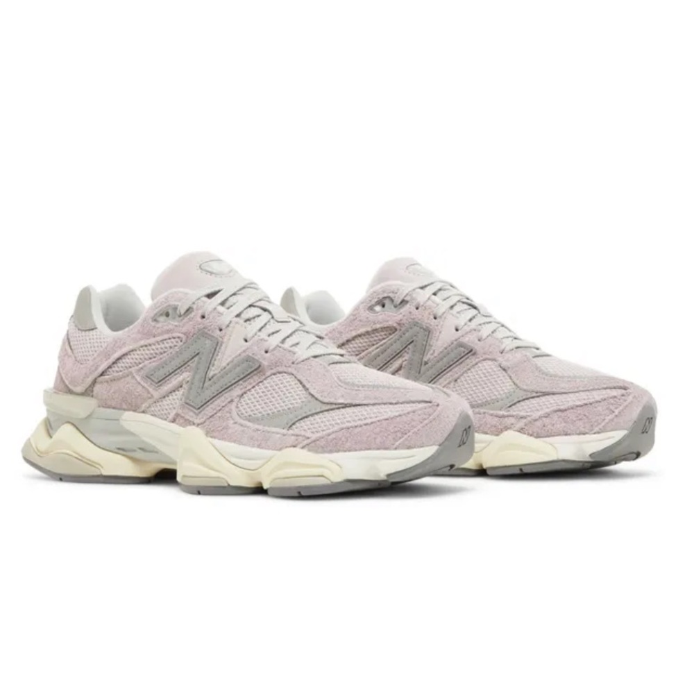 New Balance 9060 Sneakers in December Sky